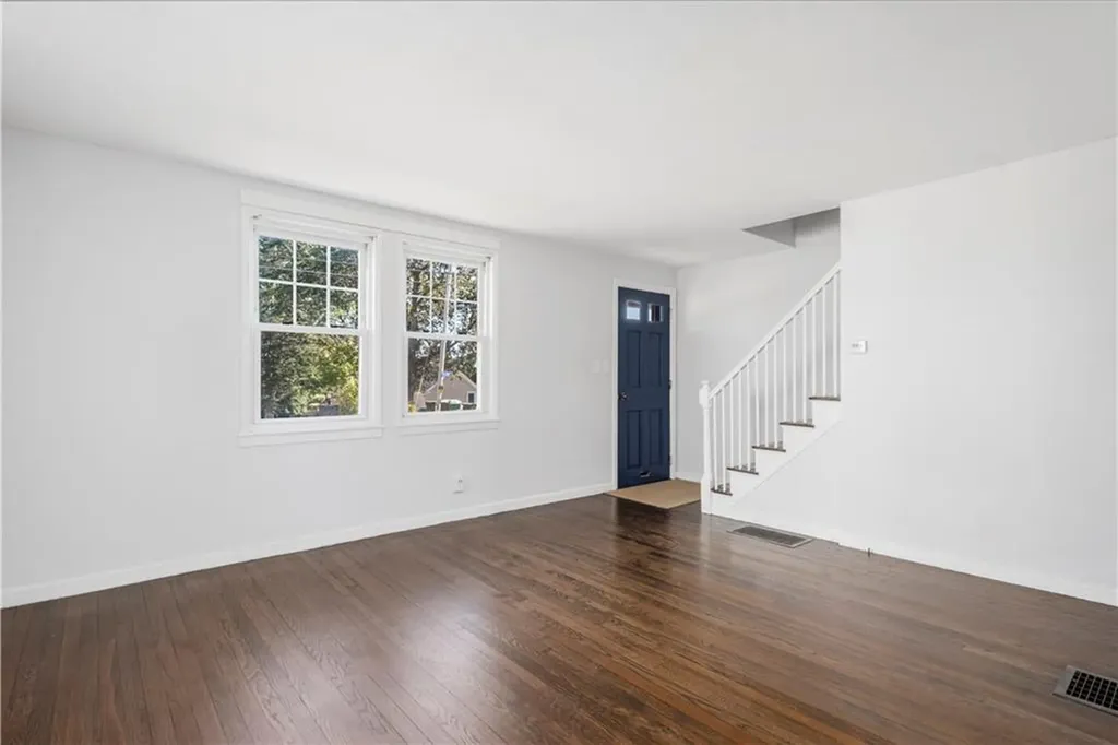 349 Boulevard Middletown RI 02842
