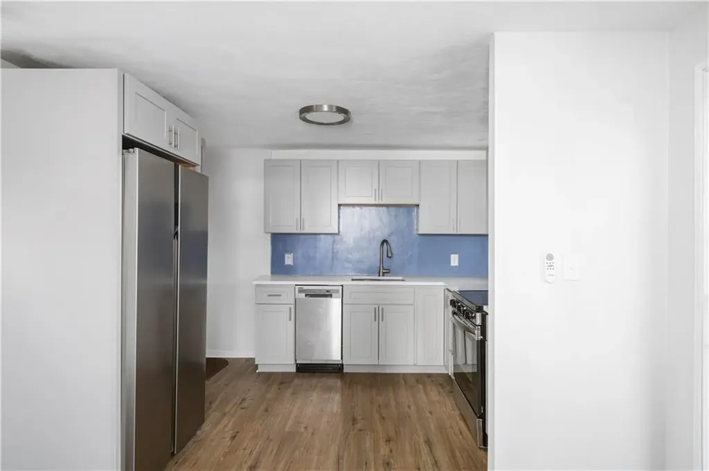 349 Boulevard Middletown RI 02842