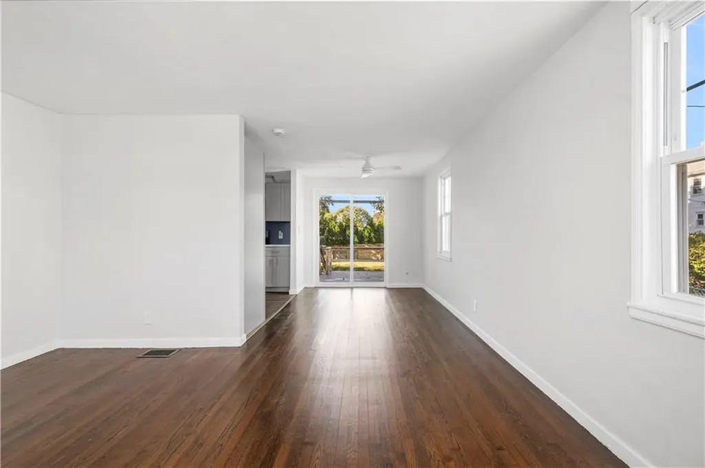 349 Boulevard Middletown RI 02842