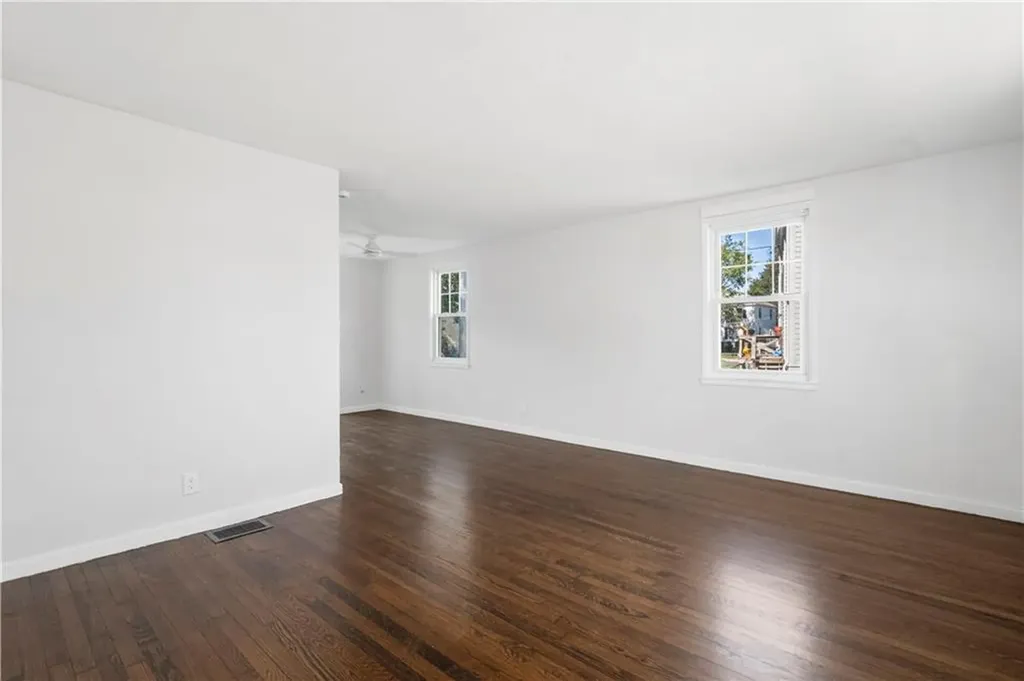 349 Boulevard Middletown RI 02842