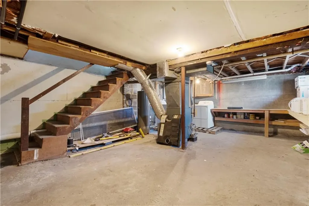 349 Boulevard Middletown RI 02842