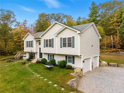 2 Reynolds Road Glocester RI 02814