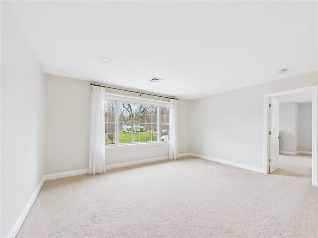 30 Taggart Court East Greenwich RI 02818
