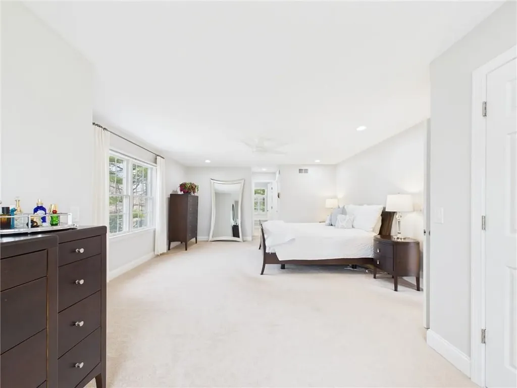 30 Taggart Court East Greenwich RI 02818