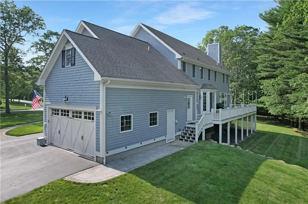 30 Taggart Court East Greenwich RI 02818