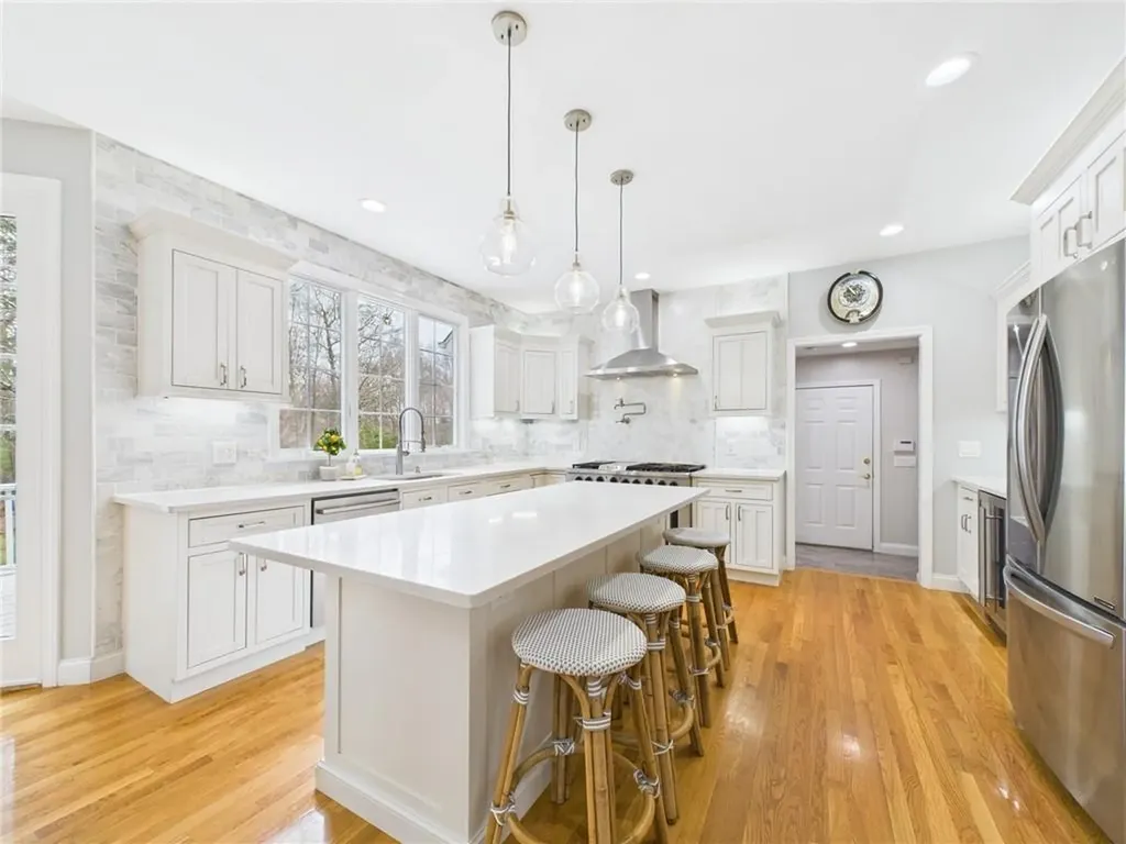 30 Taggart Court East Greenwich RI 02818