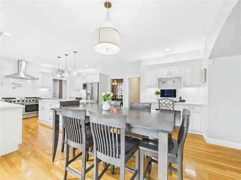 30 Taggart Court East Greenwich RI 02818