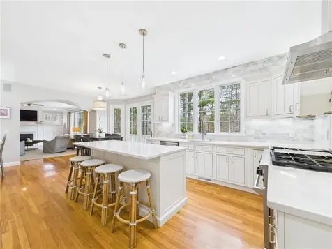 30 Taggart Court East Greenwich RI 02818