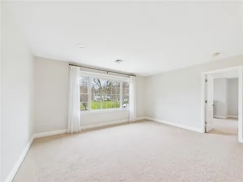 30 Taggart Court East Greenwich RI 02818