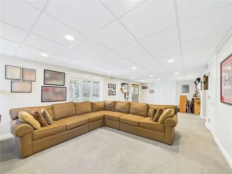 30 Taggart Court East Greenwich RI 02818