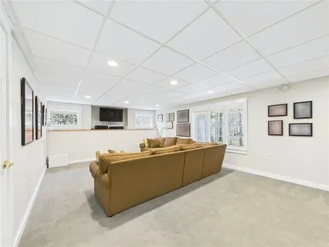 30 Taggart Court East Greenwich RI 02818