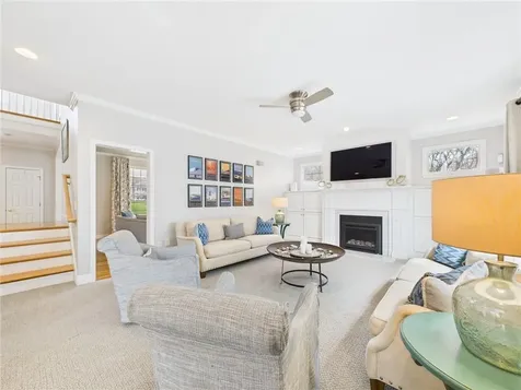 30 Taggart Court East Greenwich RI 02818