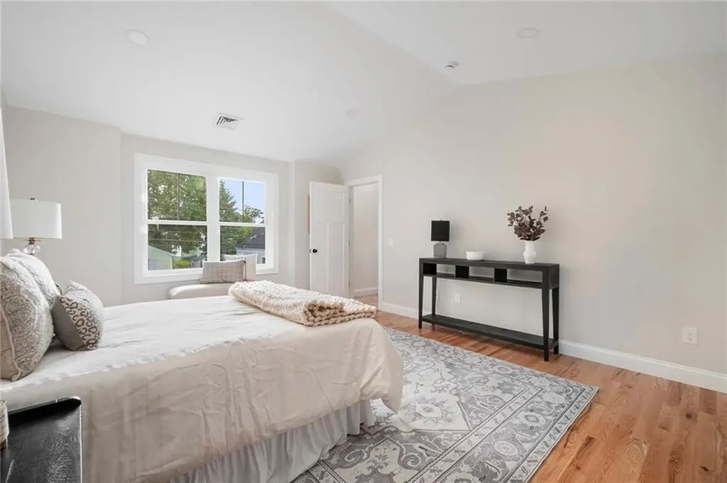 156 Potter Street Cranston RI 02910