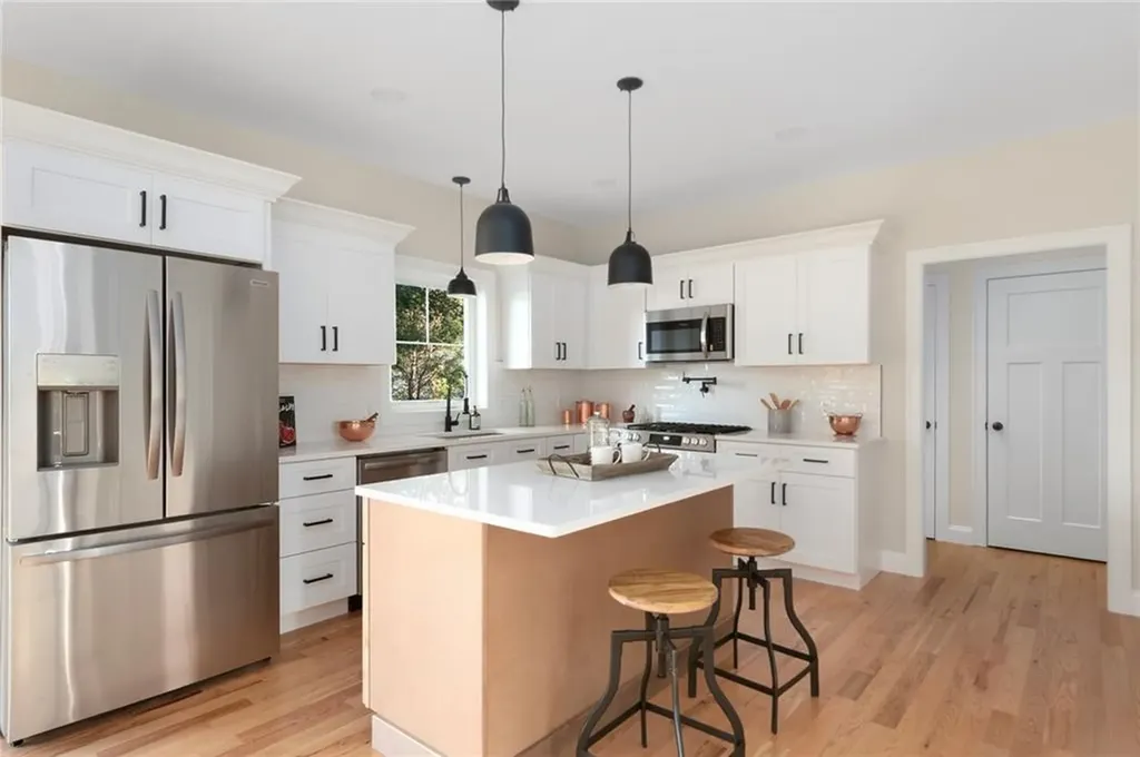 156 Potter Street Cranston RI 02910