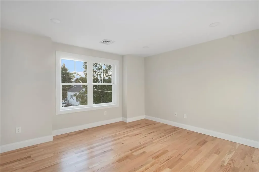 156 Potter Street Cranston RI 02910