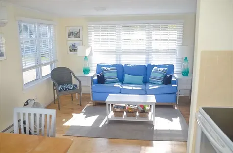 8 Pocono Road Narragansett RI 02882