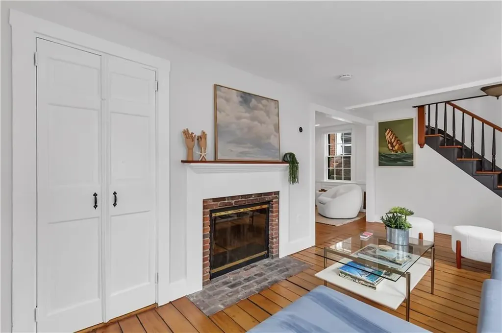 44 William Street Newport RI 02840