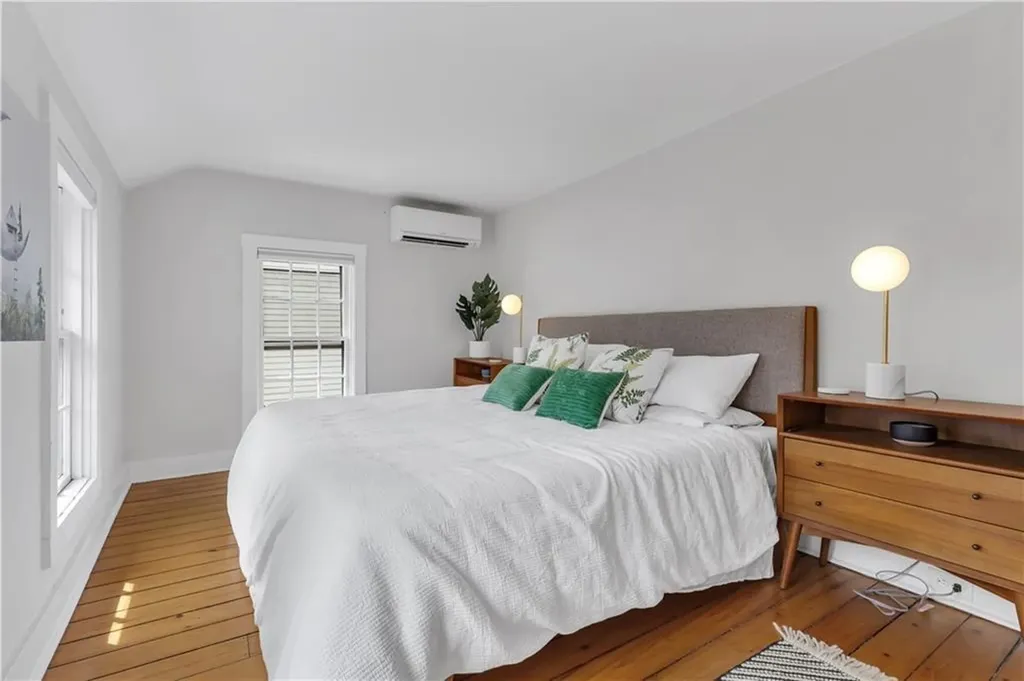 44 William Street Newport RI 02840