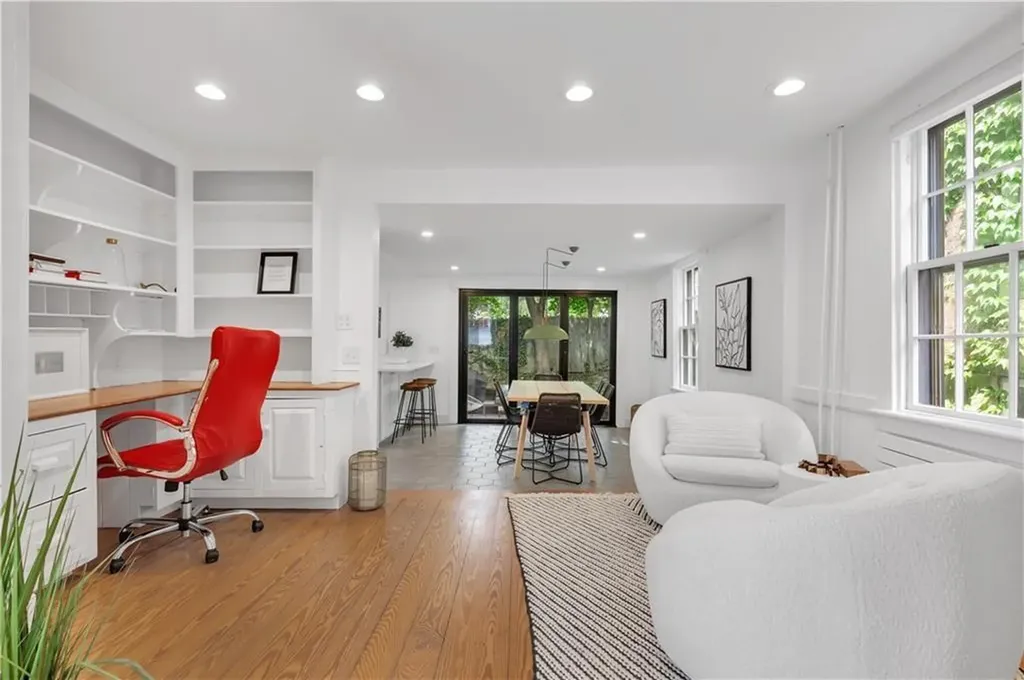 44 William Street Newport RI 02840