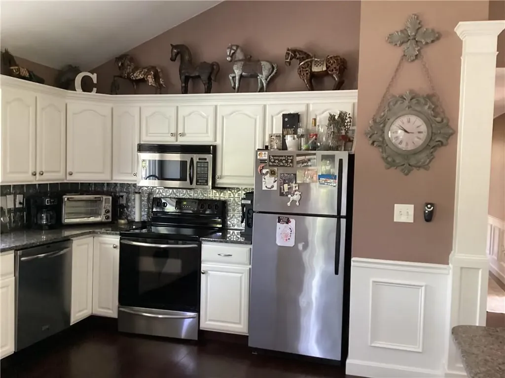 7 1/2 Taylor Road Johnston RI 02919