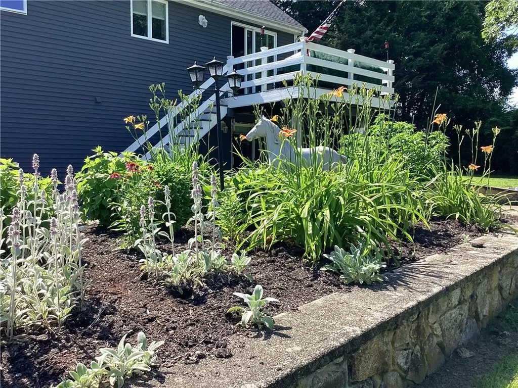 7 1/2 Taylor Road Johnston RI 02919