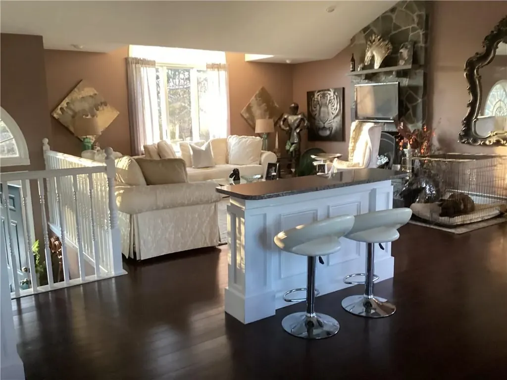 7 1/2 Taylor Road Johnston RI 02919