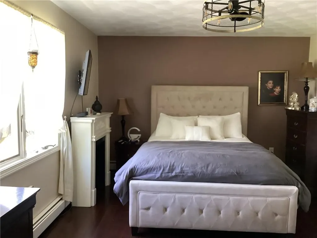 7 1/2 Taylor Road Johnston RI 02919