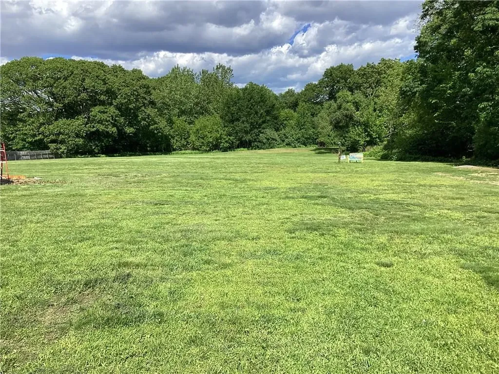 7 1/2 Taylor Road Johnston RI 02919