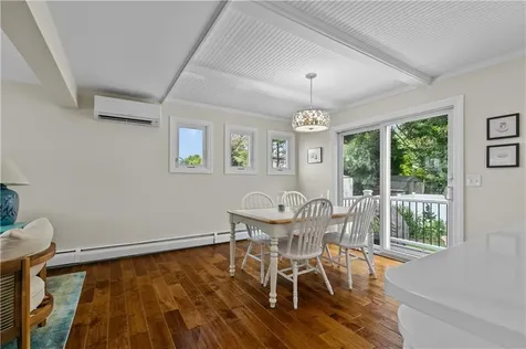 59 Berkley Avenue Portsmouth RI 02871