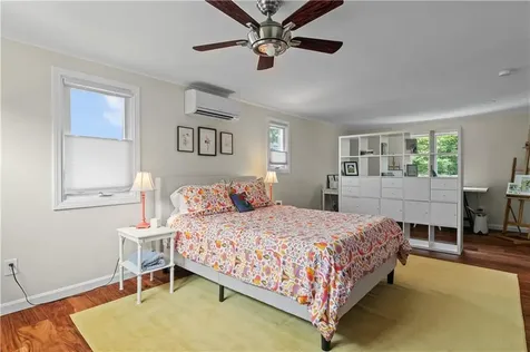 59 Berkley Avenue Portsmouth RI 02871