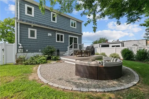 59 Berkley Avenue Portsmouth RI 02871