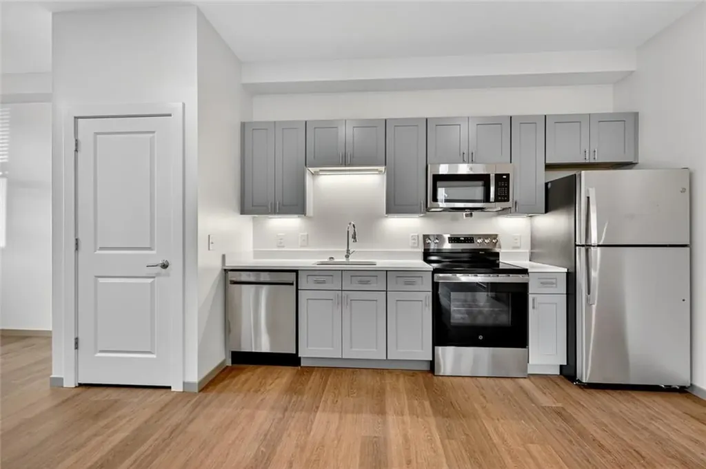 1624 Lonsdale Avenue Lincoln RI 02865