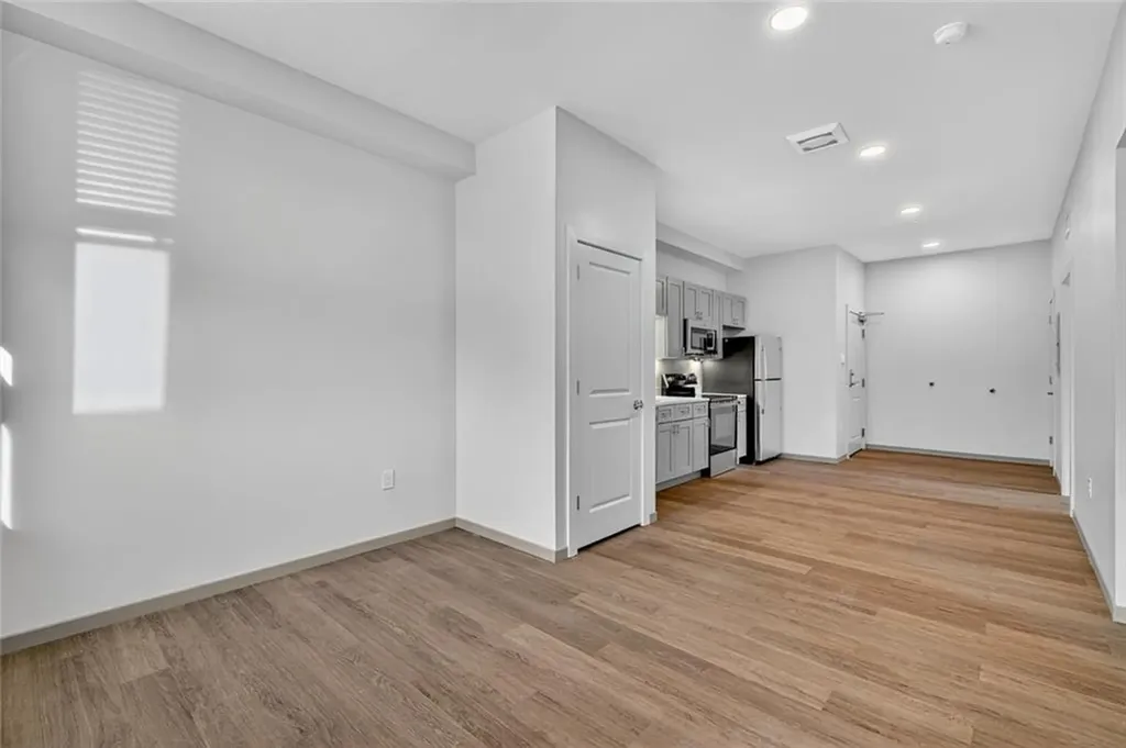 1624 Lonsdale Avenue Lincoln RI 02865