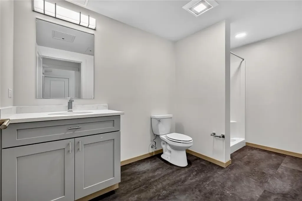 1624 Lonsdale Avenue Lincoln RI 02865