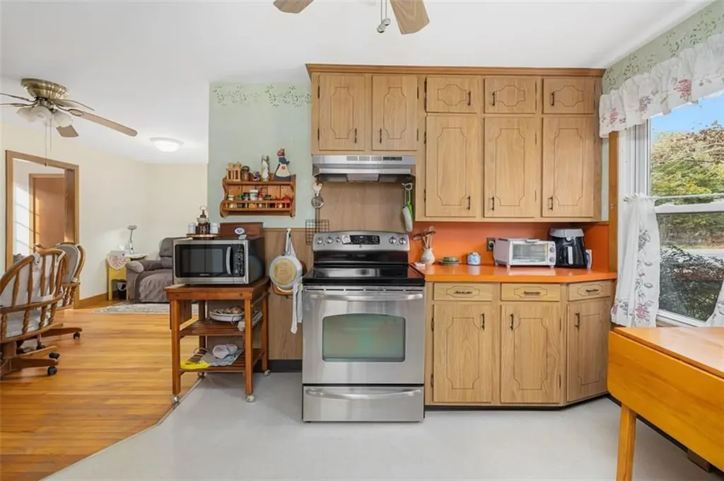 11 Briggs Road Foster RI 02825