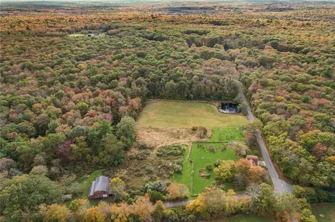 11 Briggs Road Foster RI 02825