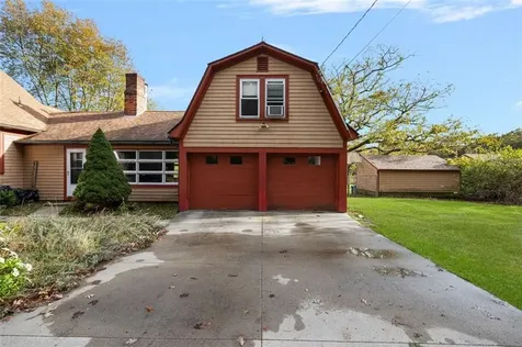 11 Briggs Road Foster RI 02825