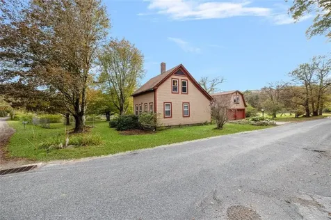 11 Briggs Road Foster RI 02825
