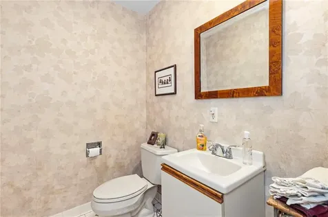 119 Corey Lane Middletown RI 02842