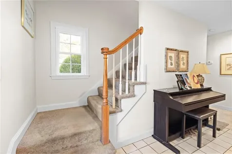 119 Corey Lane Middletown RI 02842