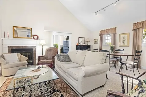 119 Corey Lane Middletown RI 02842