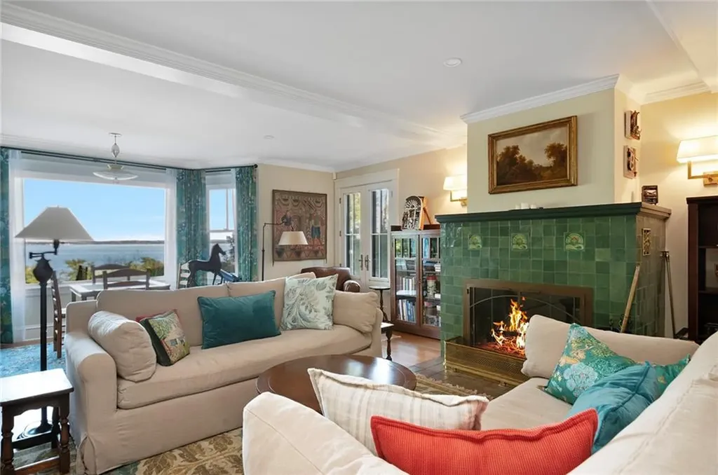 140 Aldrich Avenue Warwick RI 02889