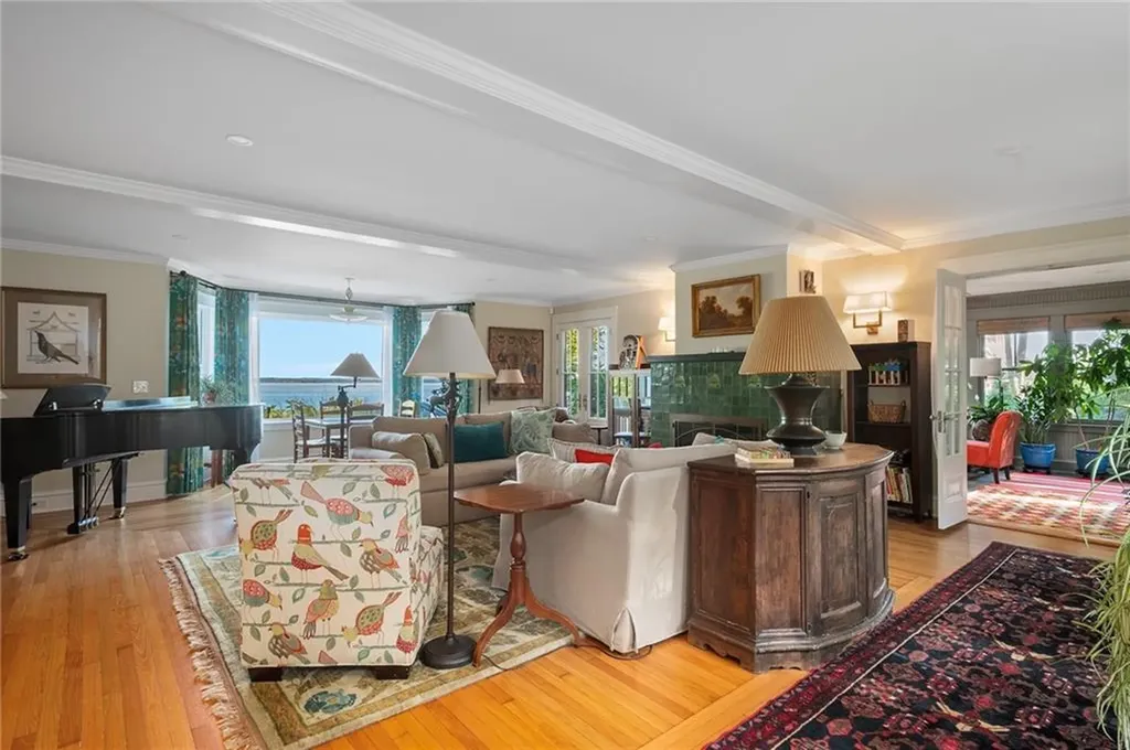 140 Aldrich Avenue Warwick RI 02889