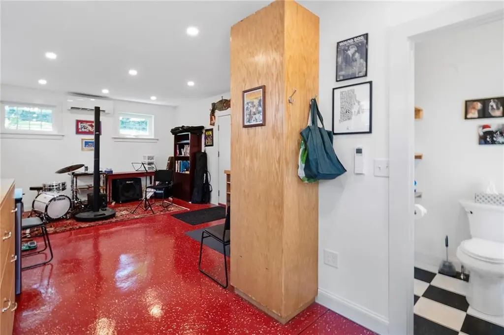 140 Aldrich Avenue Warwick RI 02889