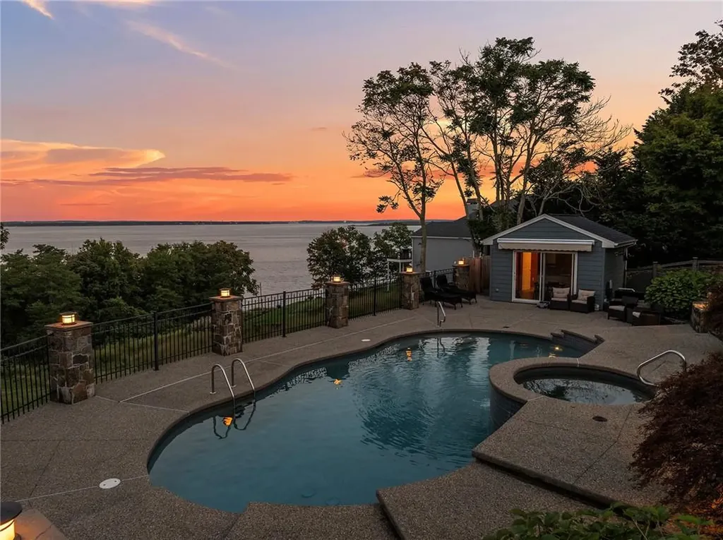 140 Aldrich Avenue Warwick RI 02889