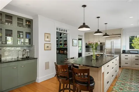 140 Aldrich Avenue Warwick RI 02889