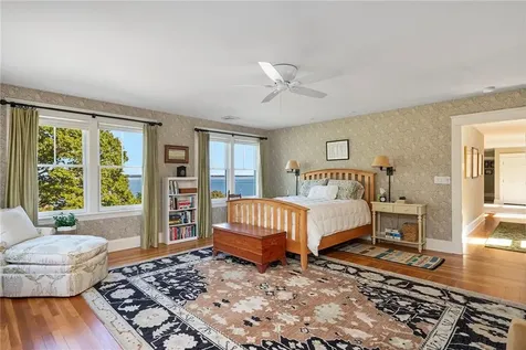 140 Aldrich Avenue Warwick RI 02889