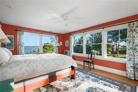 140 Aldrich Avenue Warwick RI 02889