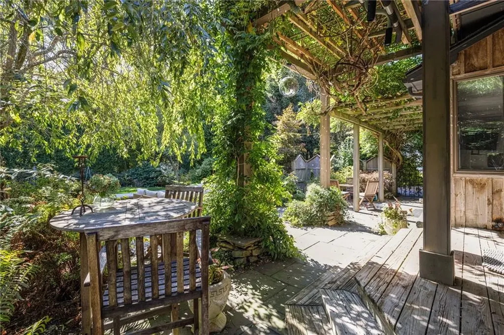 20 Wagner Road Westerly RI 02891