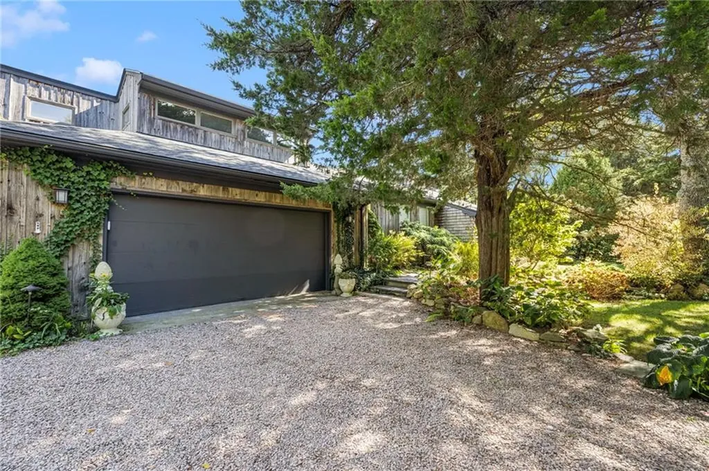 20 Wagner Road Westerly RI 02891